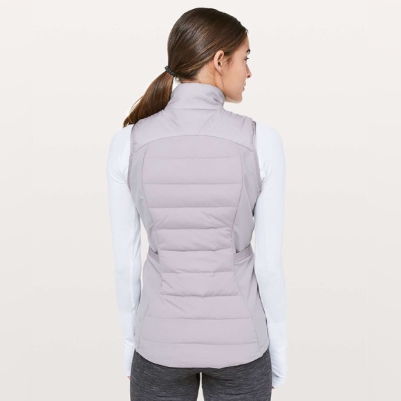 Lululemon Down For It All Vest Dark Chrome Size 4 - Picture 2 of 8